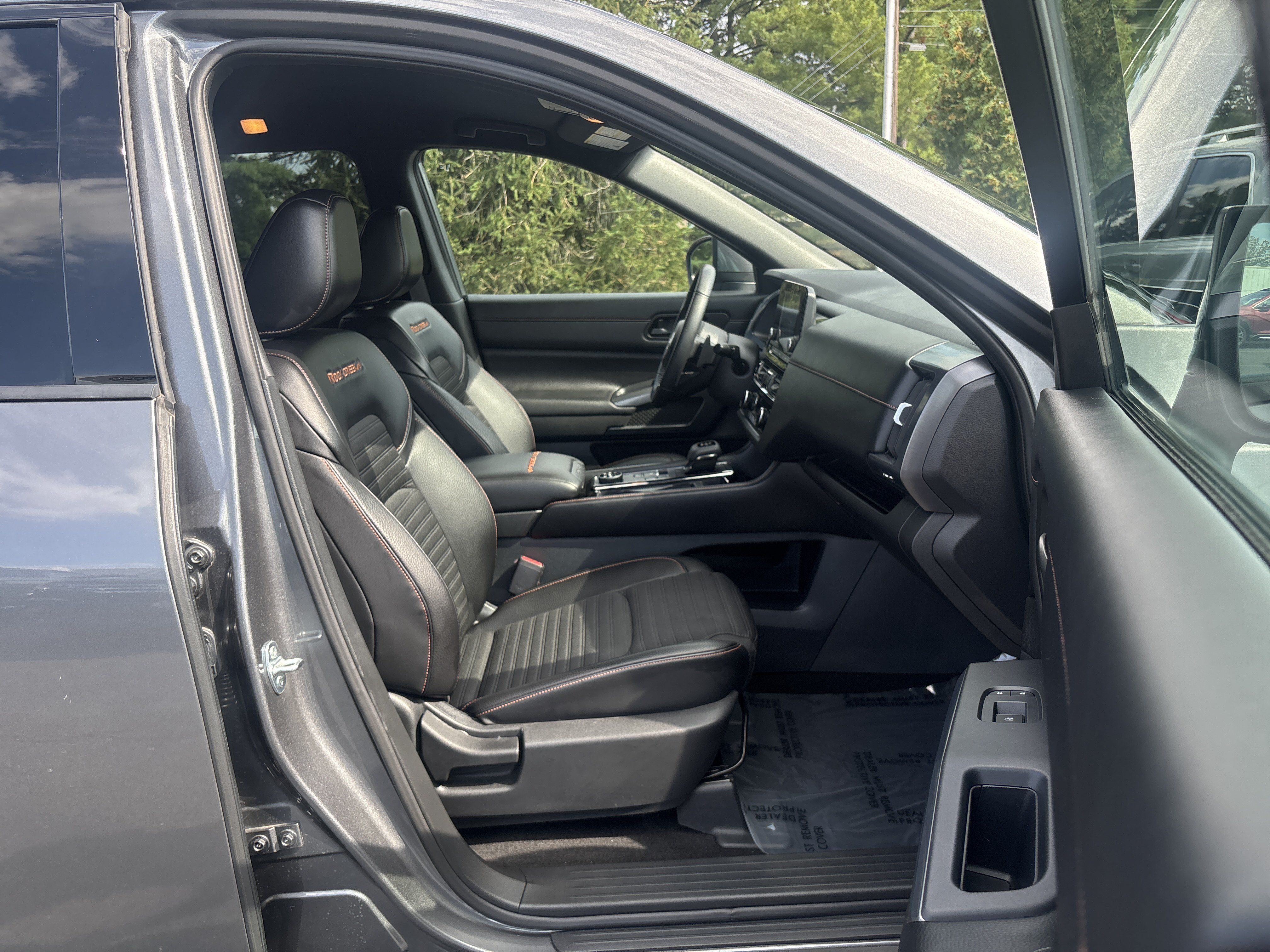 Used 2024 Nissan Pathfinder Rock Creek AWD/4WD image 25