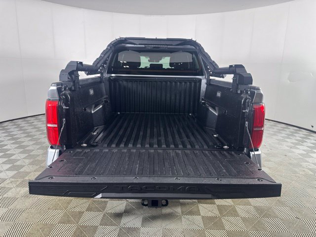 Used 2026 Toyota Tacoma TRD Off-Road AWD/4WD image 9