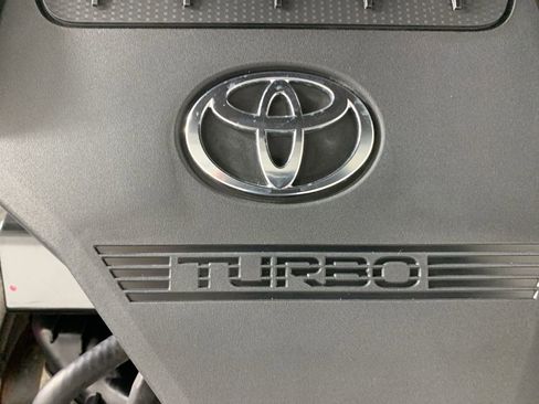 Used 2024 Toyota Grand Highlander AWD image 44