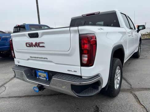 Used 2022 GMC Sierra 1500 SLE image 3