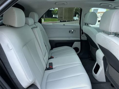 Used 2024 Hyundai Ioniq 5 Limited image 34