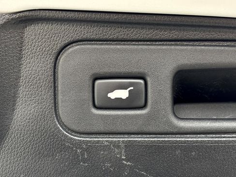 Certified 2025 Honda Passport EX-L image 8