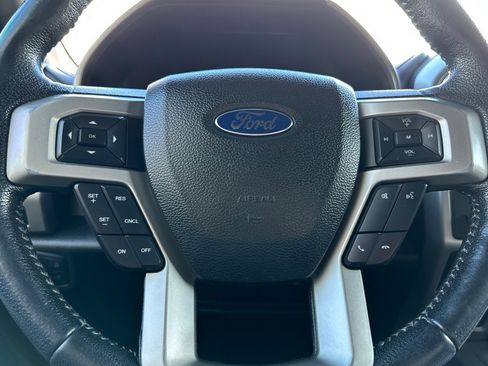 Used 2016 Ford F150 XLT image 34