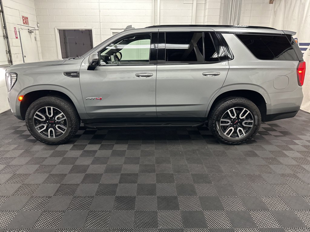 Used 2024 GMC Yukon AT4 w/ Technology Package AWD/4WD image 6