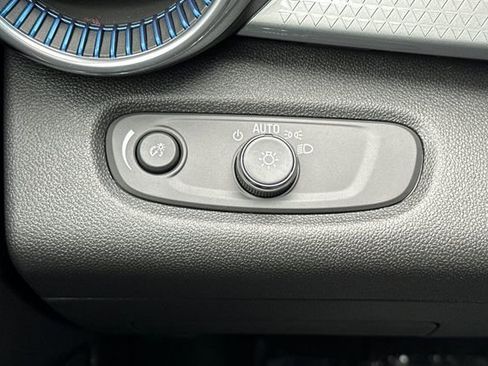 New 2026 Chevrolet Trax LT w/ Midnight Edition image 33