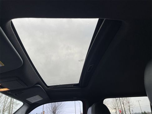 Used 2016 Ford F350 Lariat w/ Lariat Ultimate Package image 18