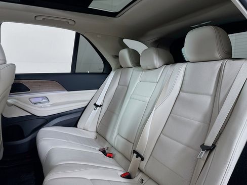 New 2026 Mercedes-Benz GLE 450e 4MATIC image 7