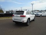 Certified 2020 Jeep Grand Cherokee Limited w/ Luxury Group II image 2