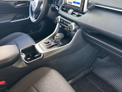 Used 2025 Toyota RAV4 XLE w/ Convenience Package AWD/4WD image 13