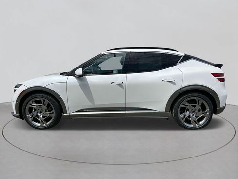 New 2024 Genesis GV60 Performance image 8