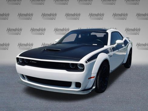 Used 2022 Dodge Challenger R/T Scat Pack RWD image 4