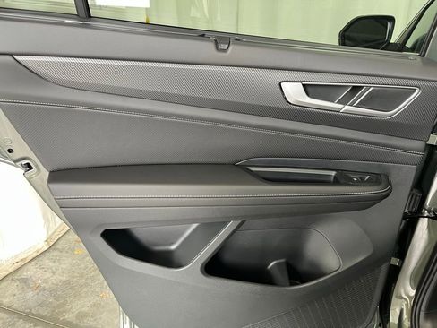 New 2026 Volkswagen Atlas Cross Sport SEL image 21