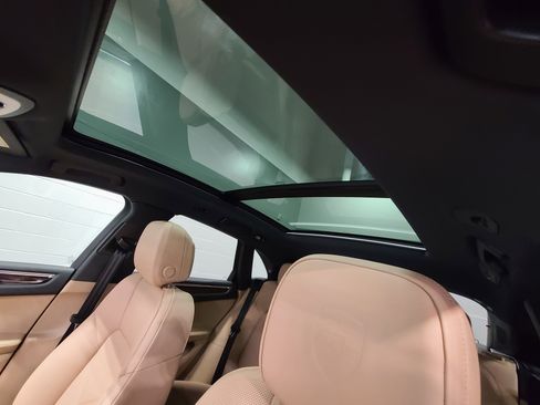 New 2026 Porsche Macan image 25