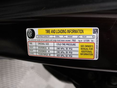 Used 2023 Chevrolet Traverse Premier w/ LPO, Floor Liner Package image 40