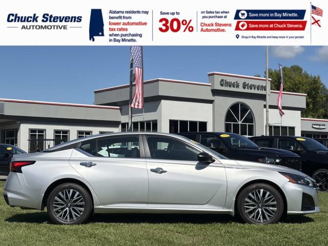 Used 2025 Nissan Altima 2.5 SV FWD image 5