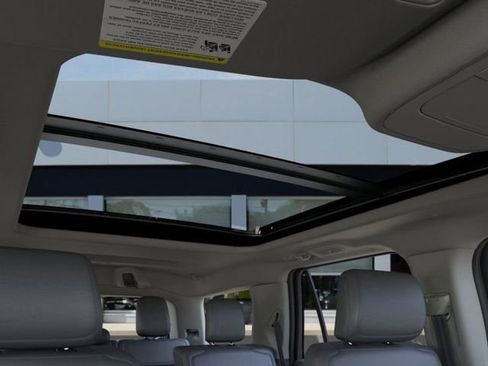 New 2025 Ford Expedition Active image 22