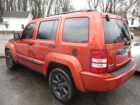 Used 2009 Jeep Liberty Sport w/ Popular Equipment Group image 5
