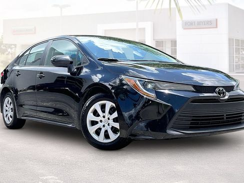 Used 2024 Toyota Corolla LE FWD image 1