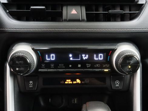 Certified 2025 Toyota RAV4 XLE FWD image 19