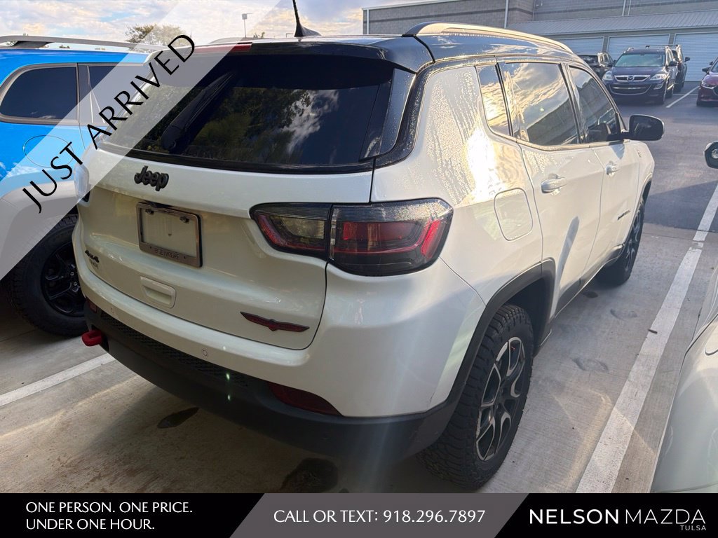 Used 2024 Jeep Compass Trailhawk w/ Trailhawk Elite Group AWD/4WD image 5