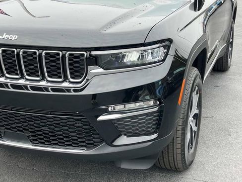 New 2025 Jeep Grand Cherokee Limited image 10