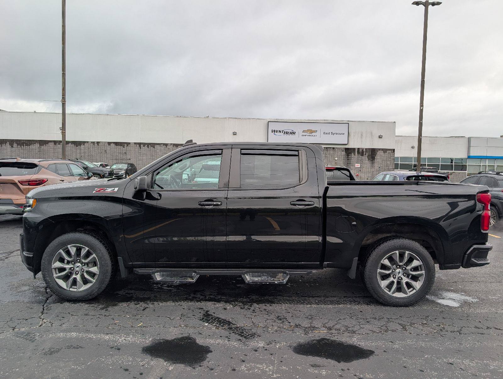 Used 2021 Chevrolet Silverado 1500 RST AWD/4WD image 5