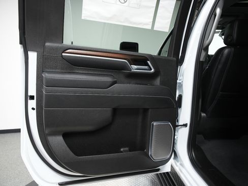 New 2026 GMC Sierra 2500 Denali w/ Denali Reserve Package image 24