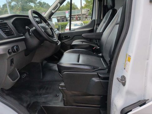 Used 2024 Ford Transit 250 148 Medium Roof RWD image 6
