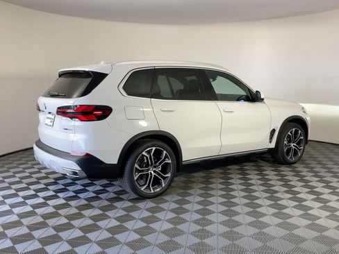 New 2026 BMW X5 sDrive40i w/ Executive Package image 7