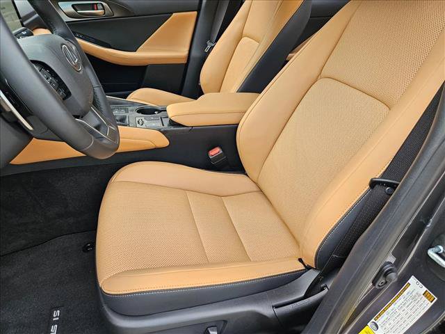 Used 2026 Lexus IS 350 F Sport w/ Accessory Package Z1 RWD image 15