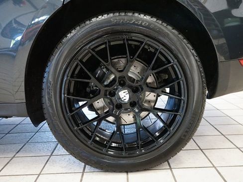 Used 2019 Porsche Macan AWD/4WD image 57
