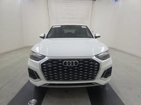 Used 2023 Audi Q5 2.0T Premium Plus w/ Premium Plus Package AWD/4WD image 9