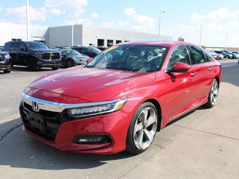 Used 2020 Honda Accord Touring image 3