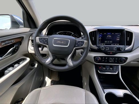 Used 2020 GMC Terrain Denali w/ Denali Premium Package FWD image 6