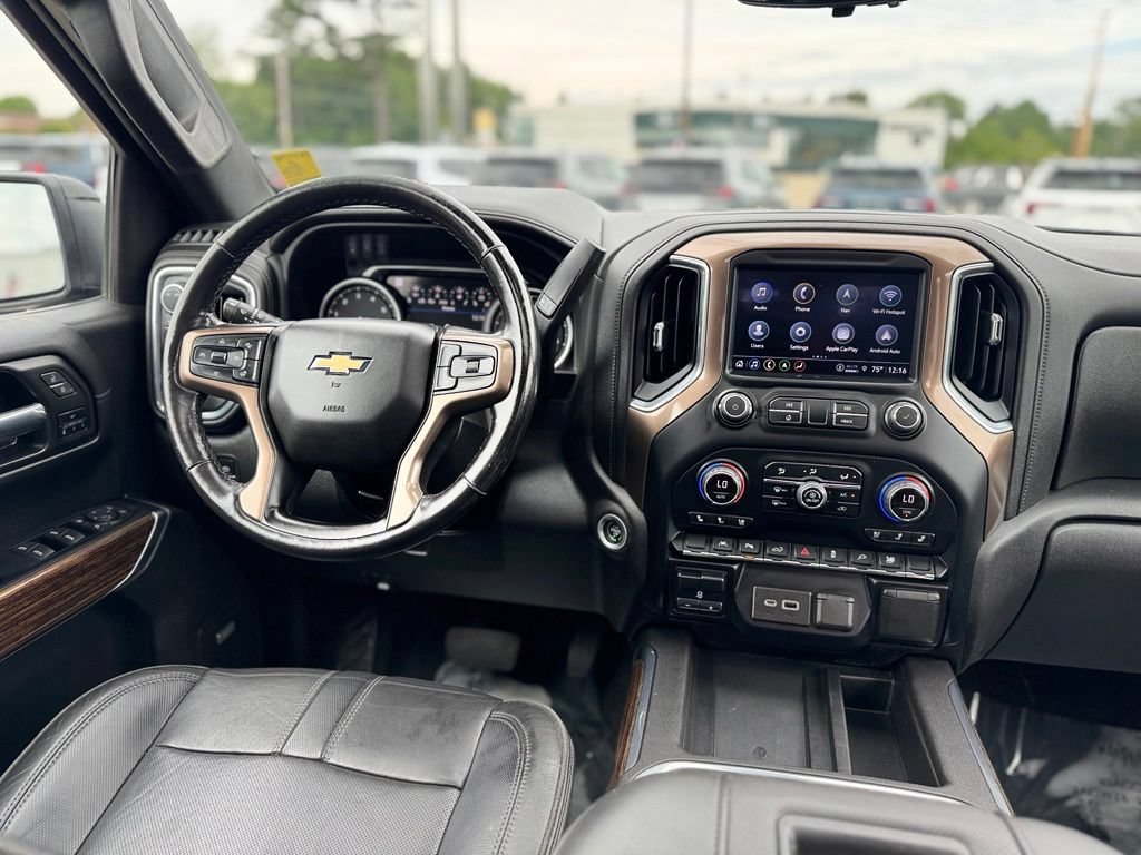 Used 2022 Chevrolet Silverado 1500 High Country w/ Technology Package AWD/4WD image 12