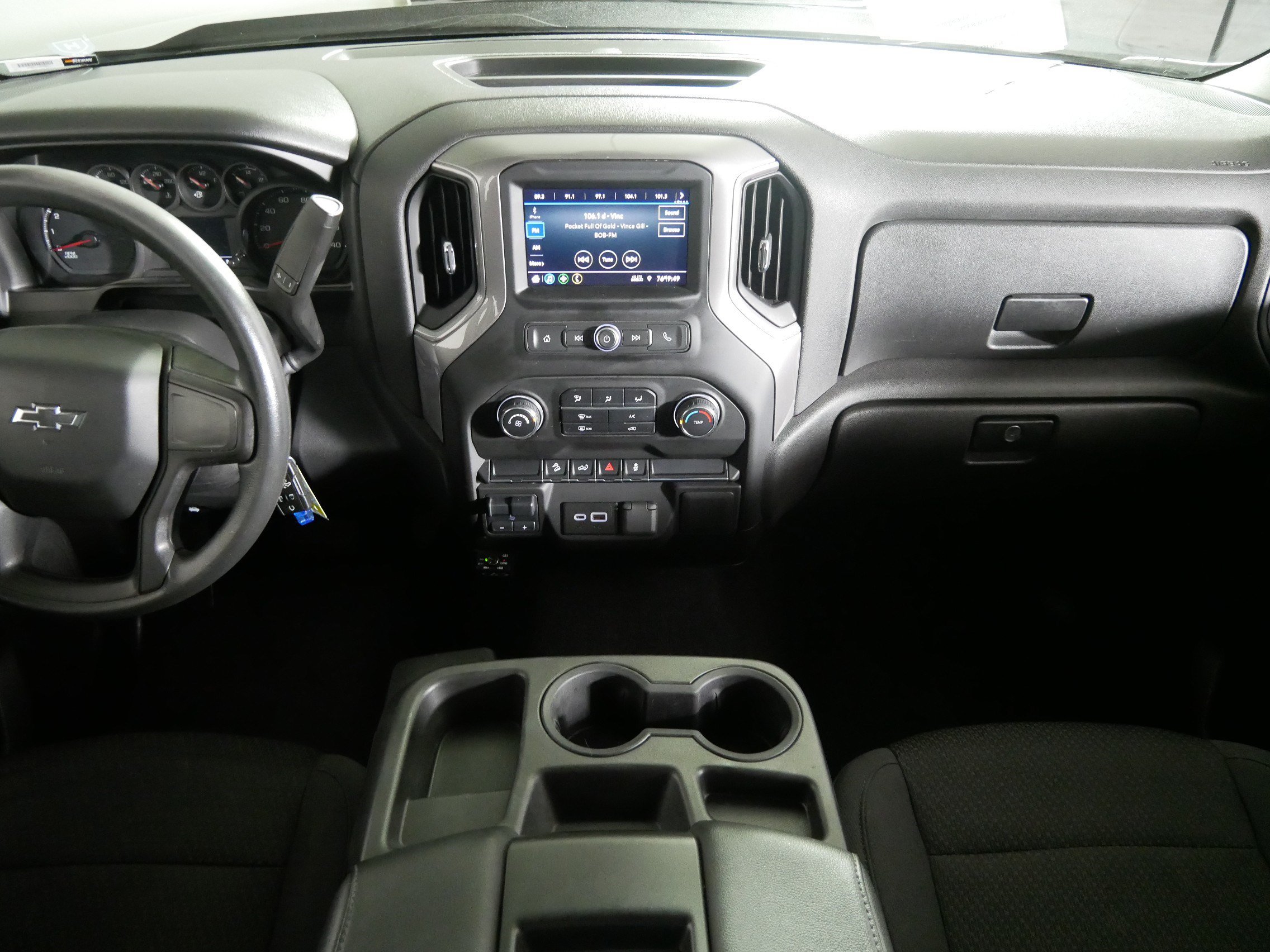 Used 2021 Chevrolet Silverado 1500 Custom Trail Boss w/ Midnight Edition AWD/4WD image 10