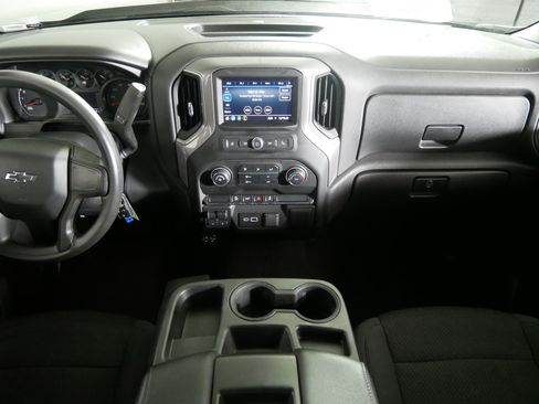 Used 2021 Chevrolet Silverado 1500 Custom Trail Boss w/ Midnight Edition AWD/4WD image 10