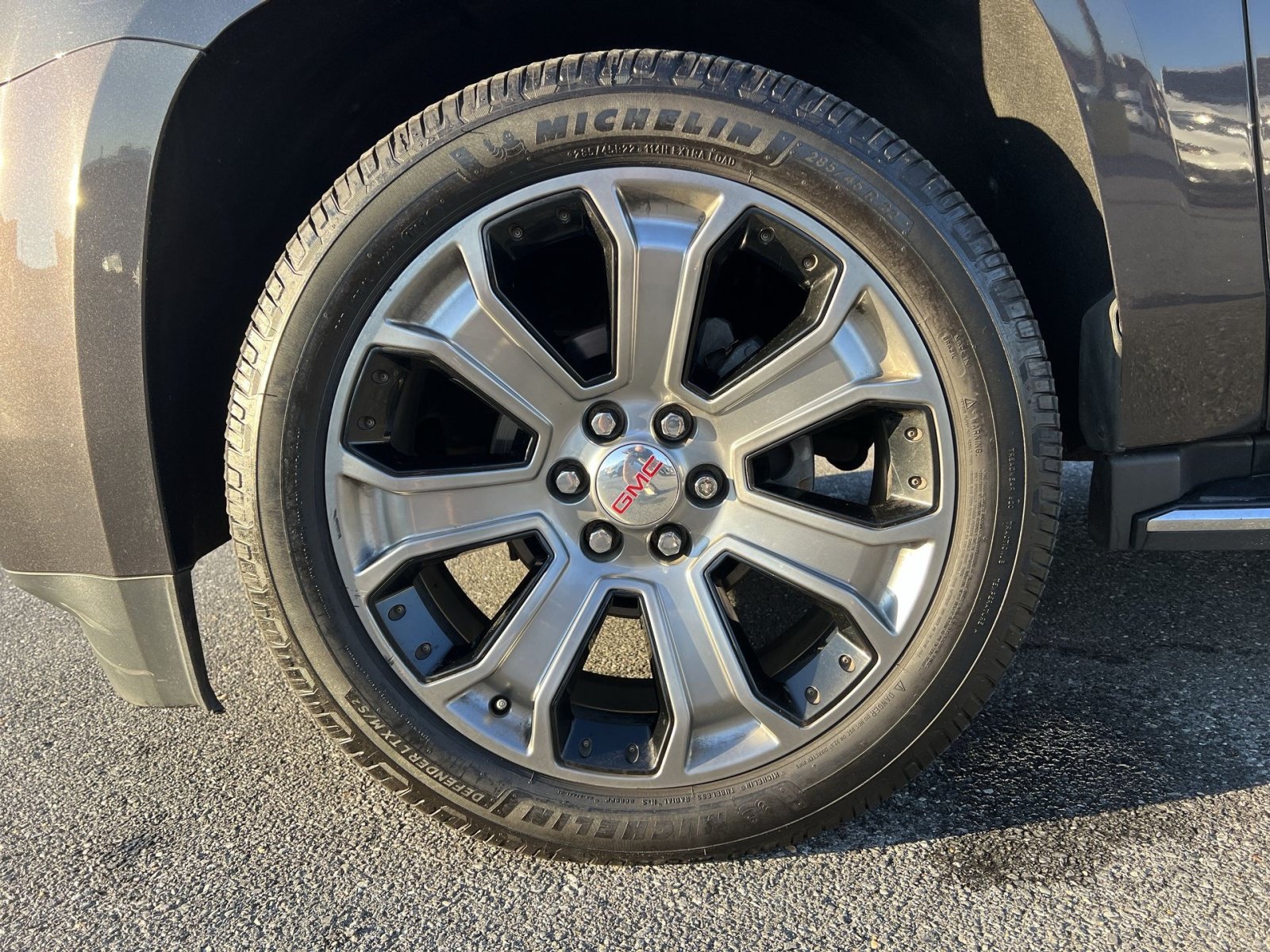 Used 2016 GMC Yukon Denali w/ Open Road Package AWD/4WD image 12