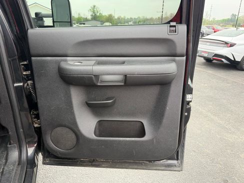 Used 2013 Chevrolet Silverado 2500 LT w/ Interior Plus Package image 18