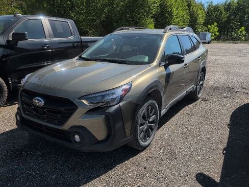 Used 2025 Subaru Outback Onyx Edition AWD/4WD image 1