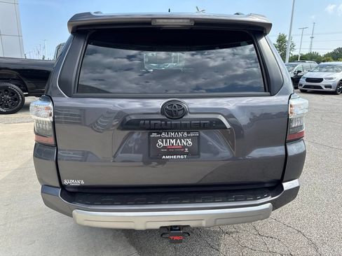 Used 2022 Toyota 4Runner TRD Off-Road Premium AWD/4WD image 6