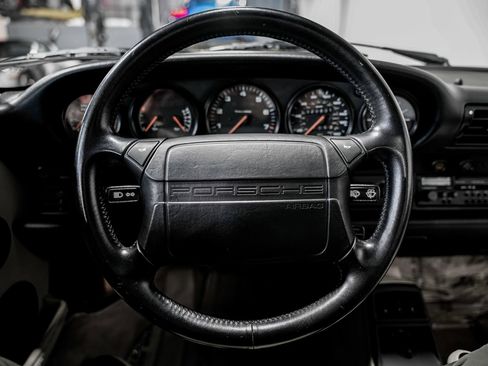 Used 1990 Porsche 911 Carrera RWD image 10