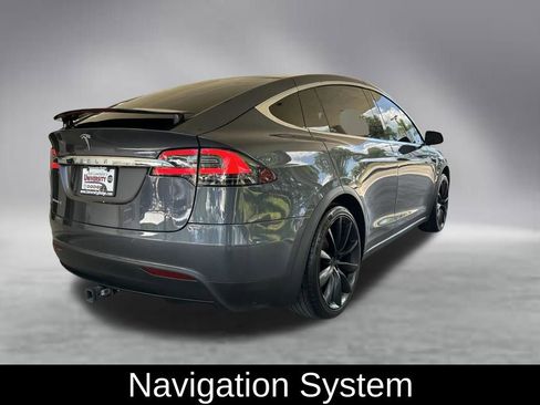 Used 2018 Tesla Model X 75D AWD/4WD image 3