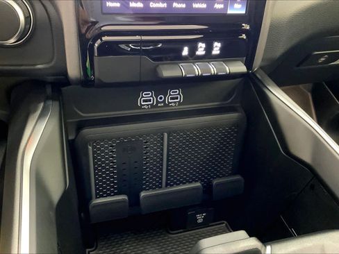 New 2026 RAM 1500 Big Horn AWD/4WD image 18