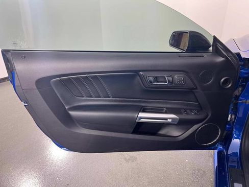 Used 2017 Ford Mustang GT Premium w/ Equipment Group 401A RWD image 9
