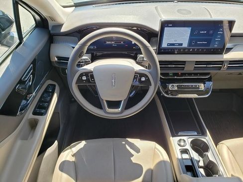 Used 2023 Lincoln Corsair AWD w/ Equipment Group 101A image 14