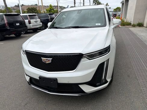Used 2023 Cadillac XT6 Sport w/ Technology Package AWD/4WD image 1