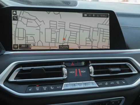 Used 2020 BMW X7 xDrive40i w/ M Sport Package image 20