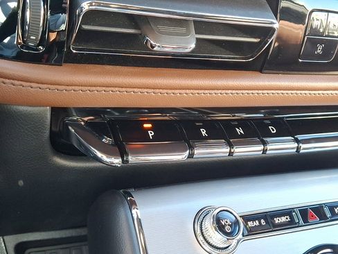 Used 2023 Lincoln Aviator Reserve w/ Equipment Group 201A image 22