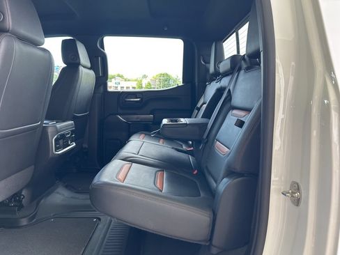 Used 2021 GMC Sierra 1500 AT4 w/ AT4 Preferred Package AWD/4WD image 9